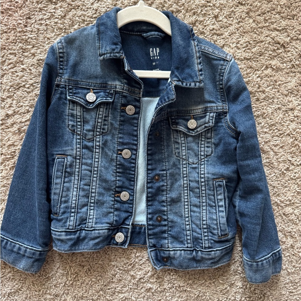 GAP Blue Jean Jacket Classic Denim Style